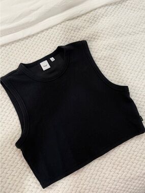 Aritzia TNA Black Ribbed Cropped Muscle Tank